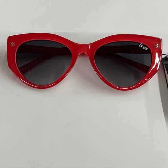 NWT Quay PERSUASIVE red/blk smoke MEDIUM size cat eye - Picture 3 of 7